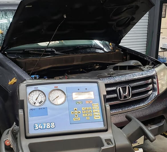 Highlighting Honda services offered by the shop