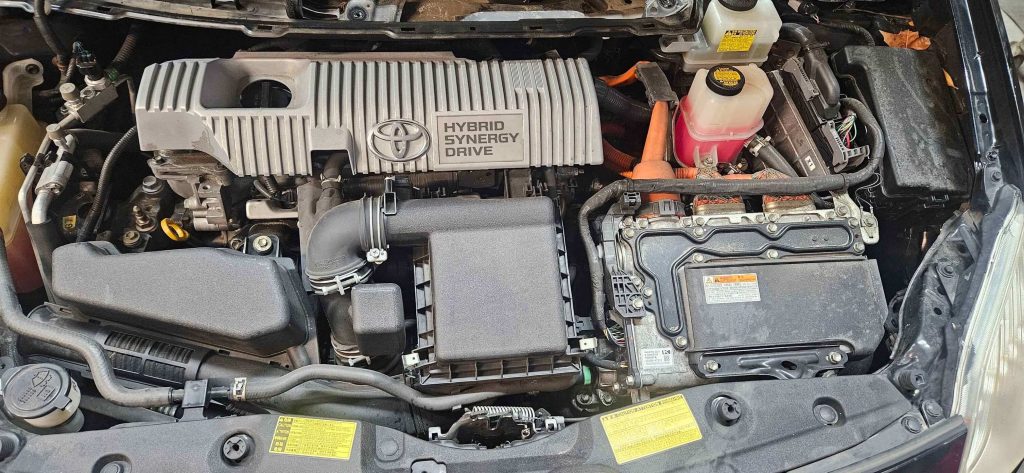 Displaying a Toyota Prius Hybrid Synergy Drive engine compartment